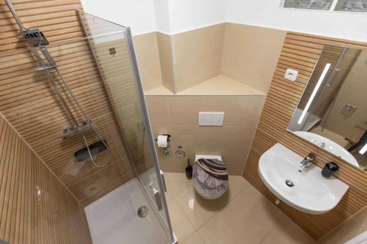 Koje Fuenf I Apartment In Stadtmitte Mit Parkplatz 브레머하펜 외부 사진